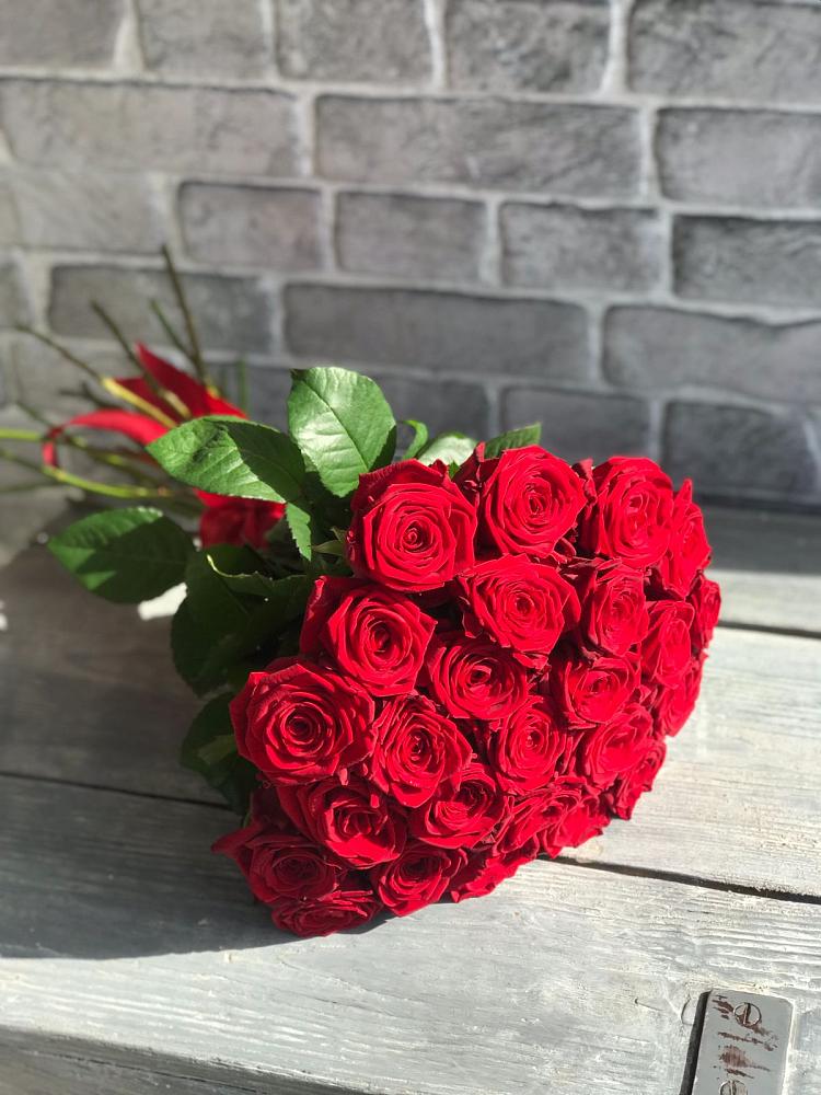 Букет Красные розы Фридом в Юргинское