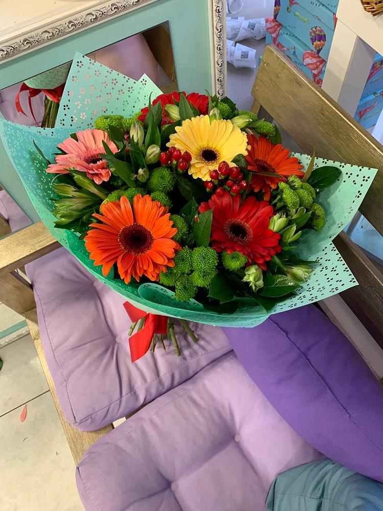 Букет цветов из: Герберы, Хризантемы и Альстромерии в Юргинское