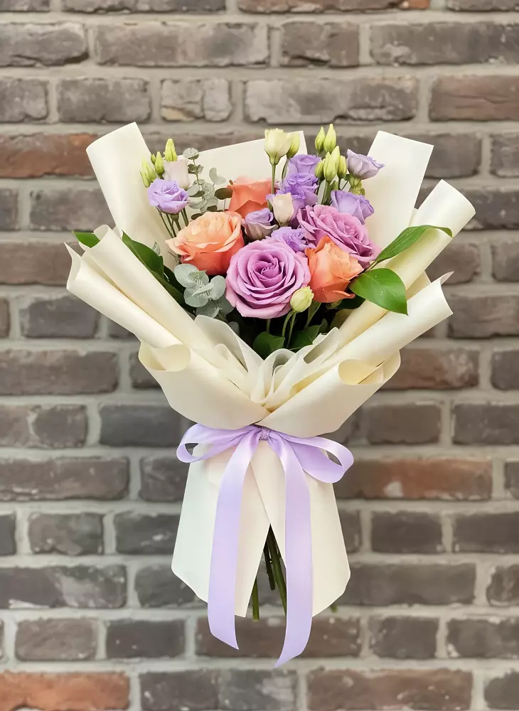 Букет цветов из: Лизиантусы и Розы в Юргинское