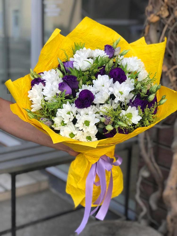 Букет цветов из: Ирисы, Хризантемы и Ромашки в Юргинское
