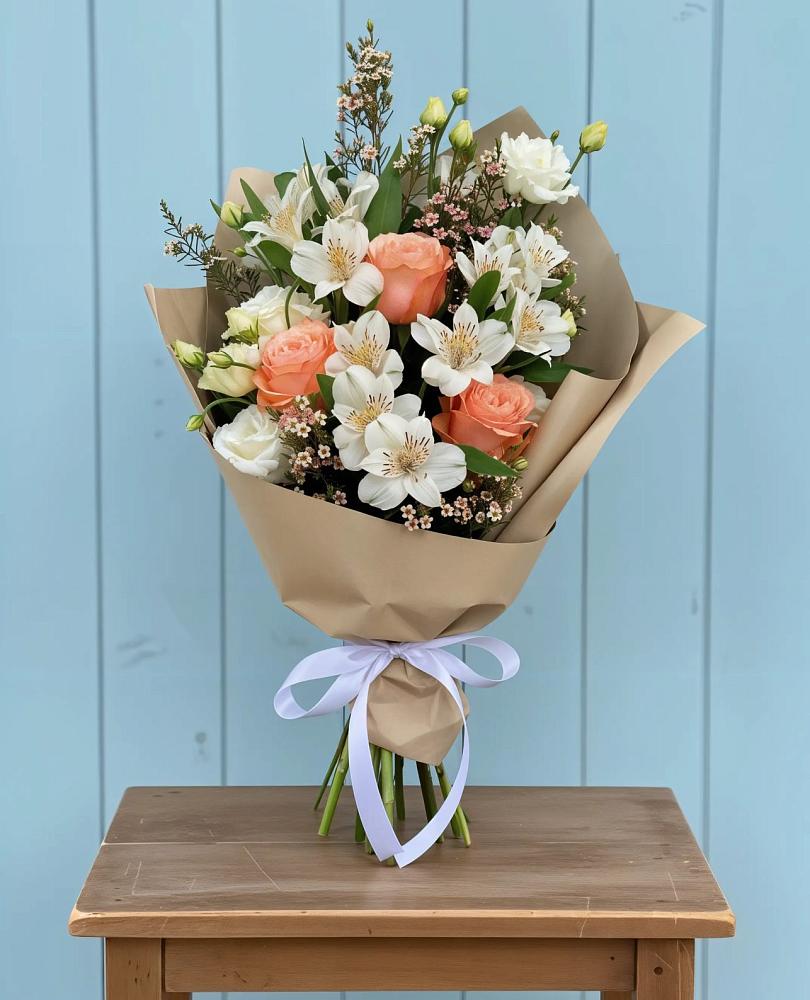 Букет цветов из: Альстромерии, Лизиантусы, Розы и Хризантемы в Юргинское