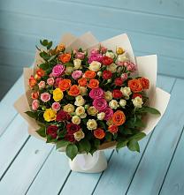Букет Микс из разноцветных кустовых роз в Юргинское